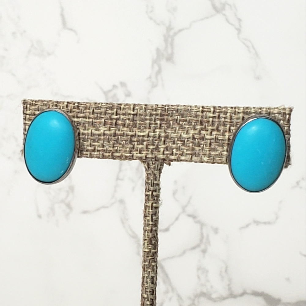 CLIP-ON Faux Turquoise Matte Oval Earrings